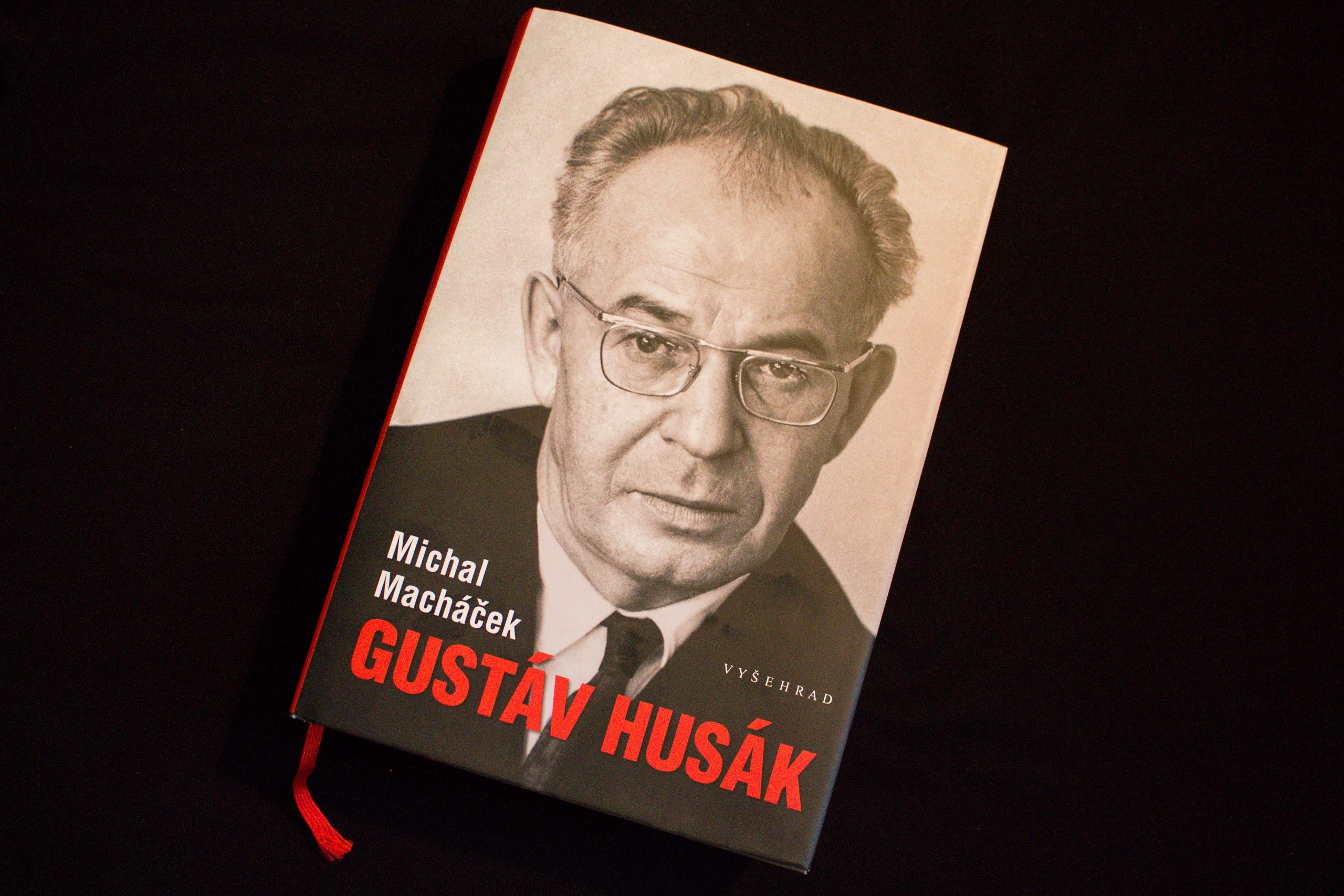 Životopis Gustáva Husáka. Michal Macháček.